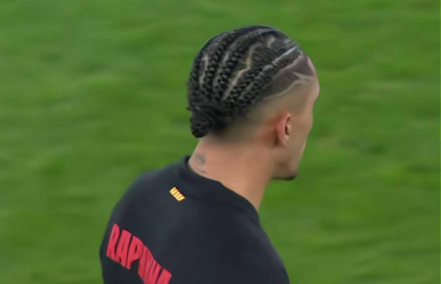 拉菲尼亚：巴萨金球奖热门，有望率队夺4冠